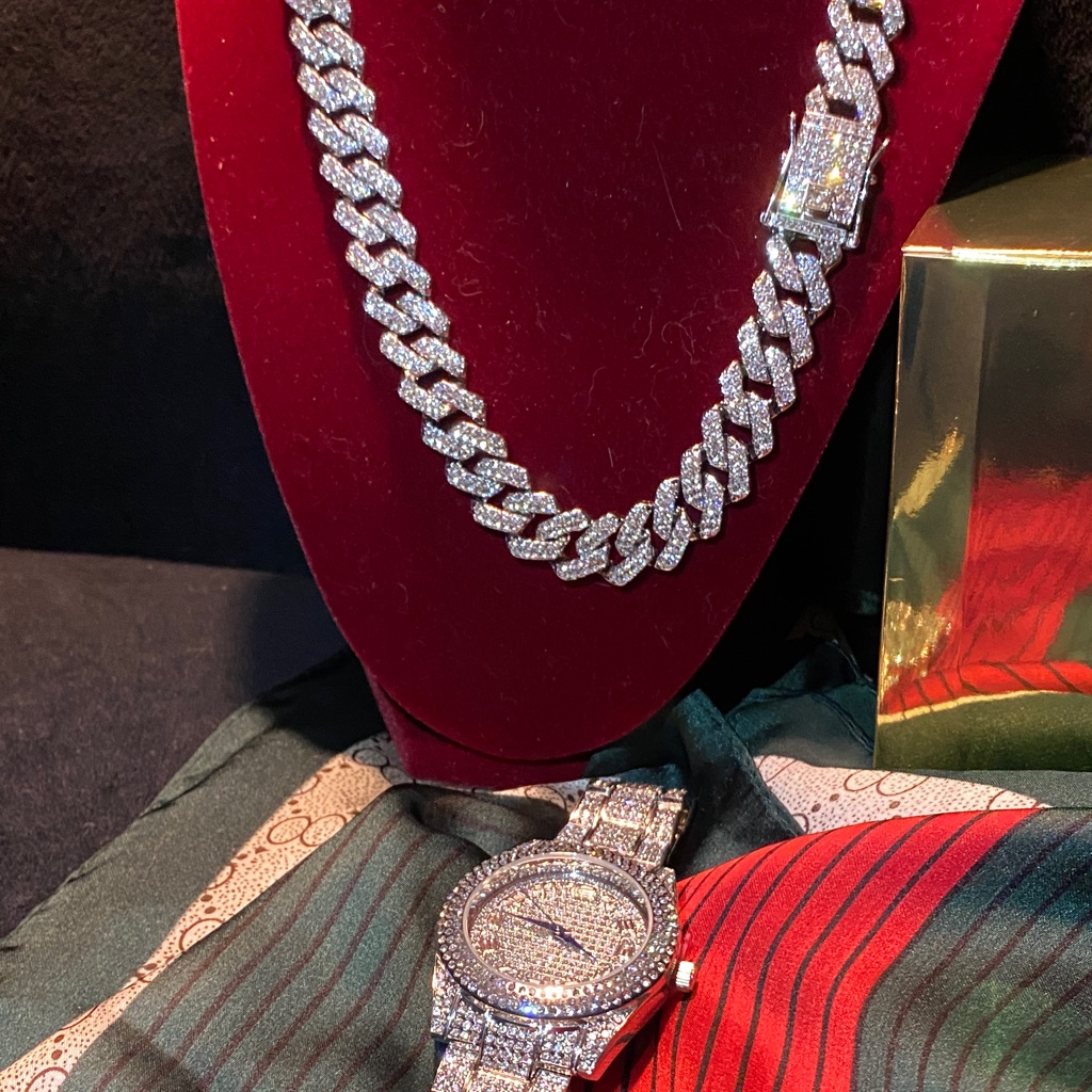 Silver Mens Luxury Watch And Necklace Set 20